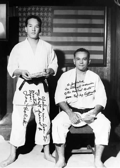 Archival photo related to the founding history of the Kodenkan Yudanshakai.